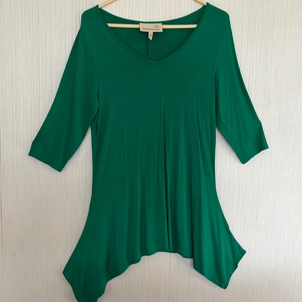 ANTTHONY Original 3/4 Sleeve Sharkbite Hem Tunic